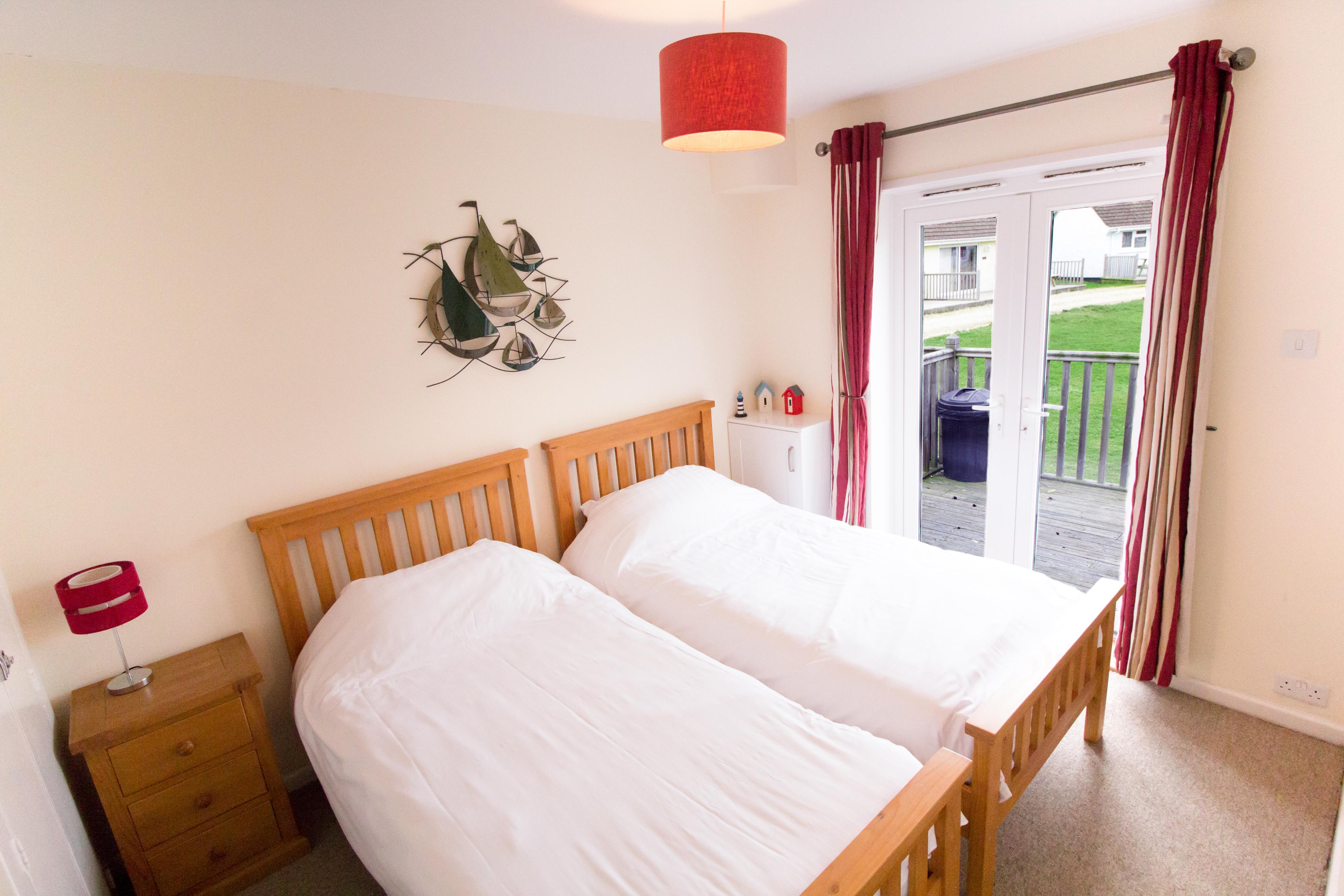 Seaview Holidays - Salterns Village Экстерьер фото