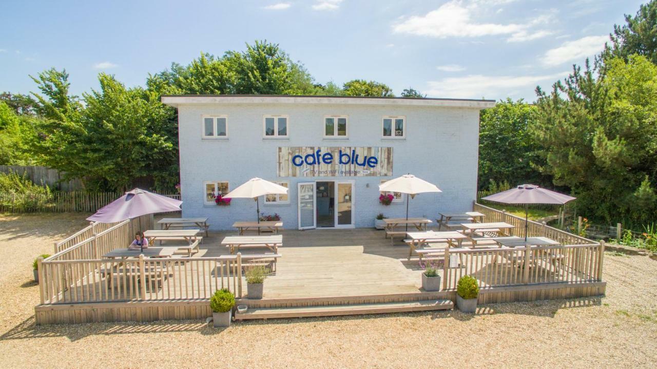 Seaview Holidays - Salterns Village Экстерьер фото
